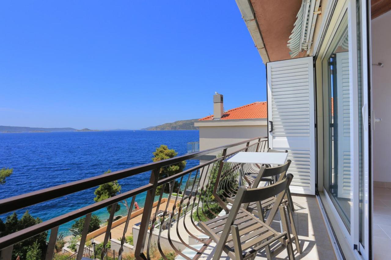 Apartments By The Sea Okrug Donji, Ciovo - 16657 Donji Okrug  Bagian luar foto