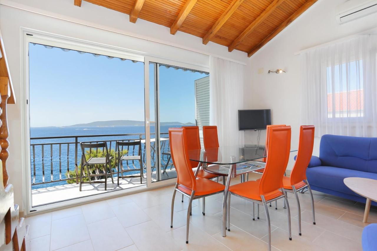 Apartments By The Sea Okrug Donji, Ciovo - 16657 Donji Okrug  Bagian luar foto